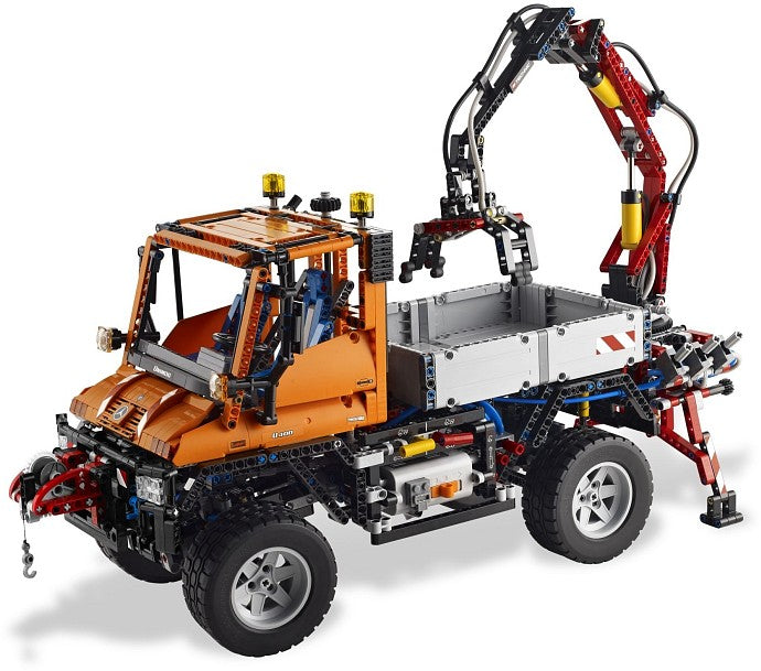 LEGO® Technic 8110 Mercedes-Benz Unimog U 400