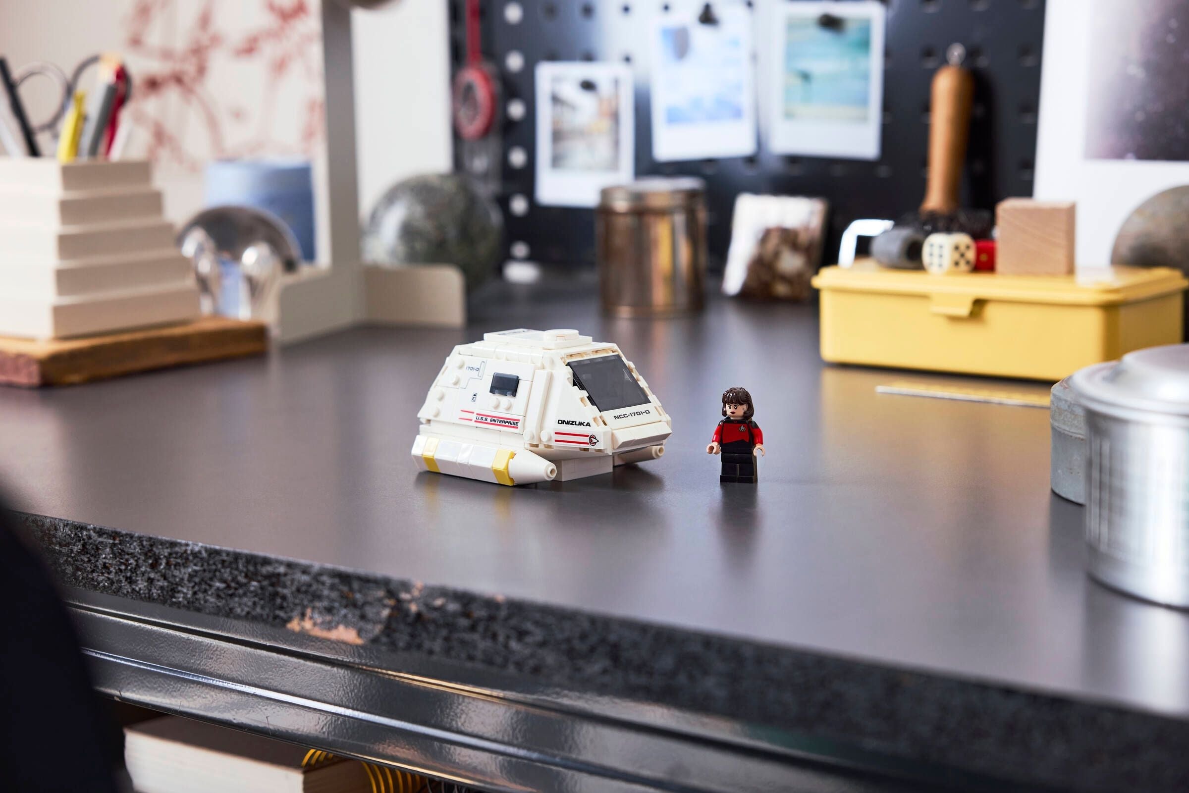 LEGO® Icons 40768 Star Trek: The Next Generation – Type 15 Shuttlepod