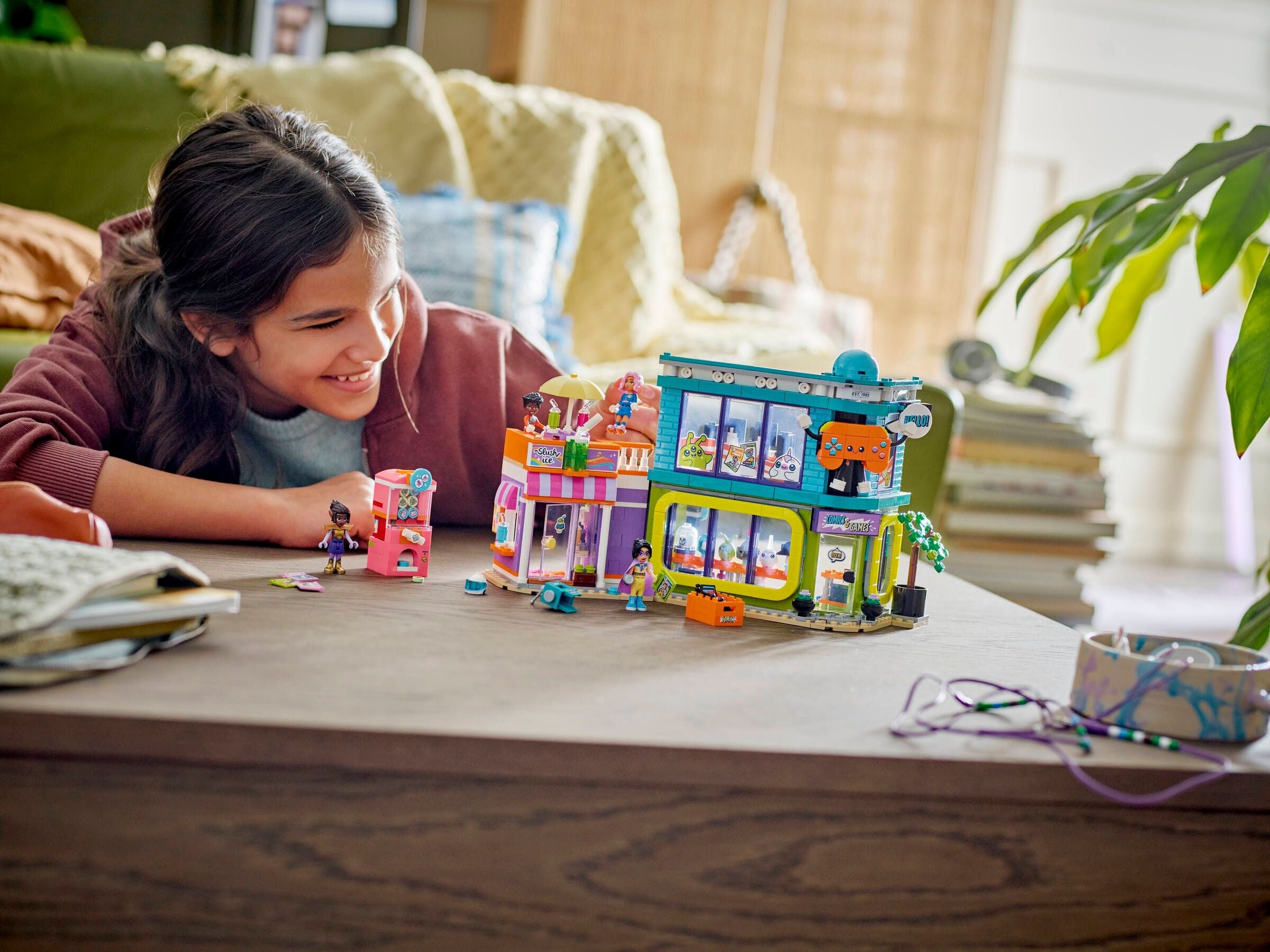 LEGO® Friends 42674 Comic- und Spieleladen