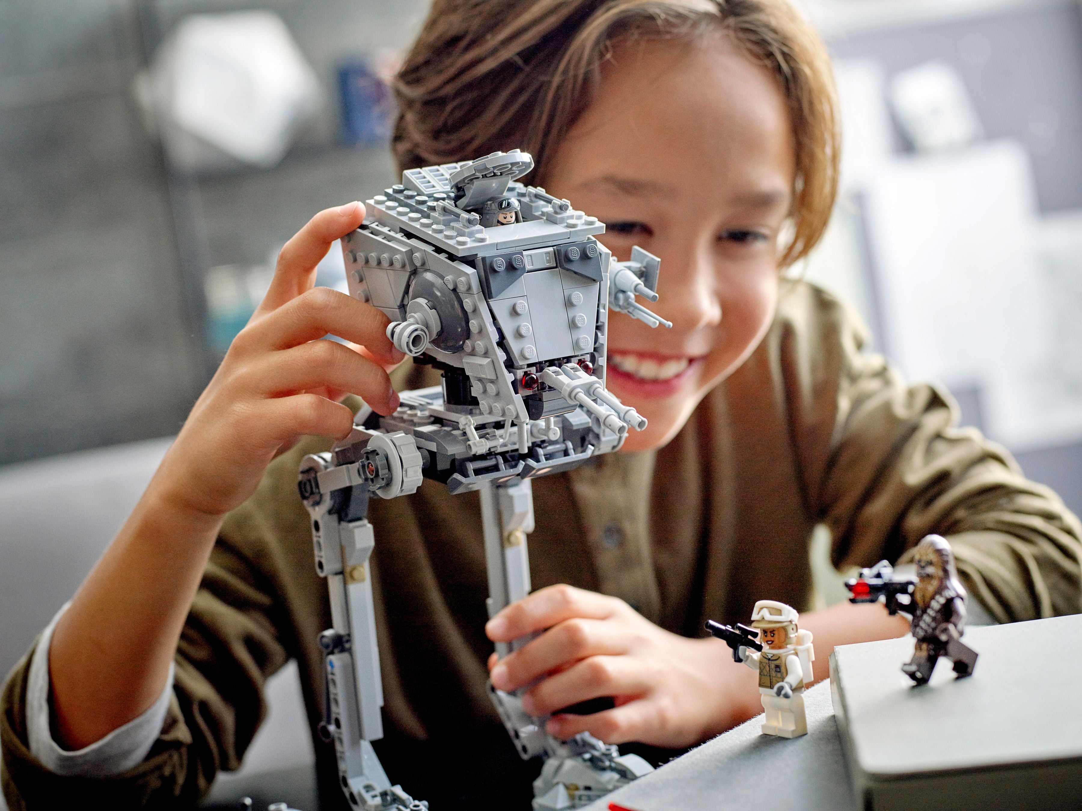 LEGO® Star Wars 75322 AT-ST™ auf Hoth