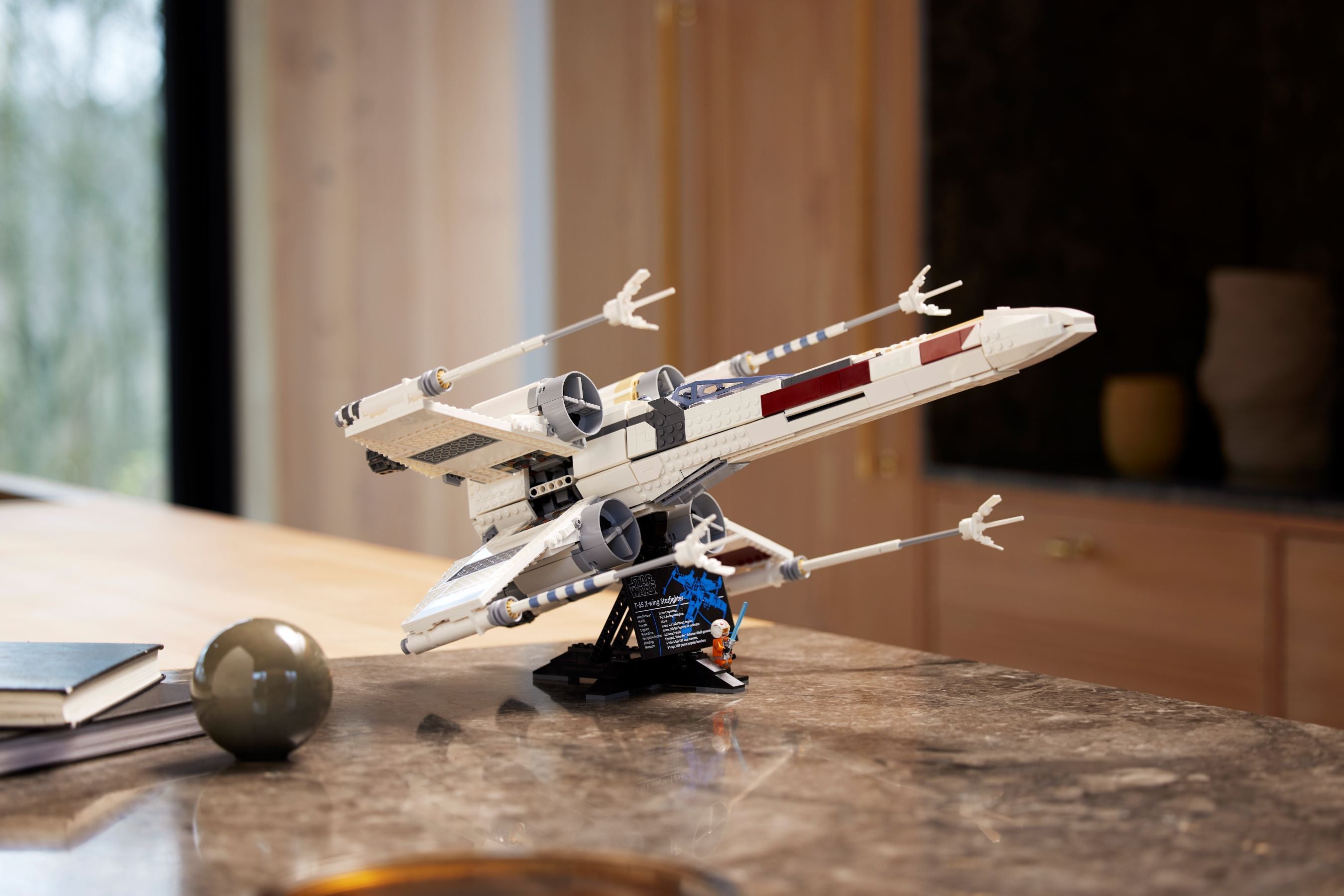 LEGO® Star Wars 75355 UCS X-Wing Starfighter