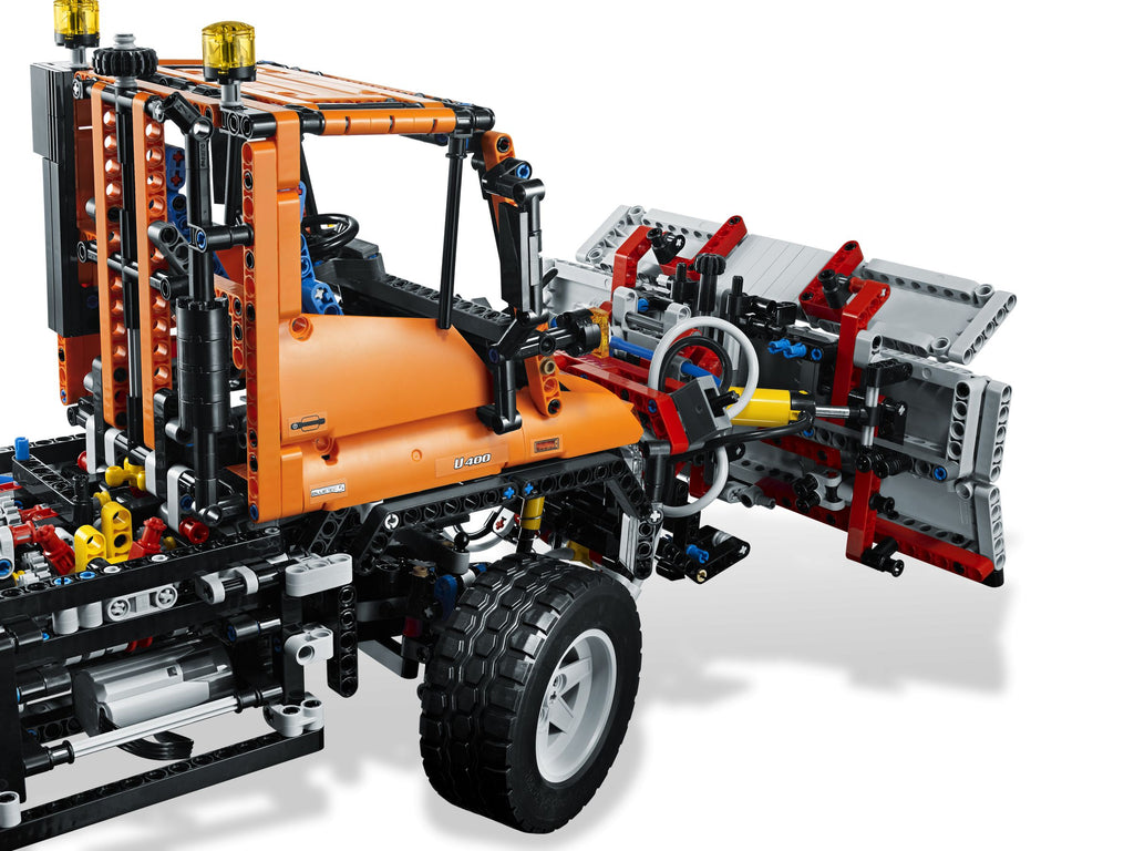 LEGO® Technic 8110 Mercedes-Benz Unimog U 400