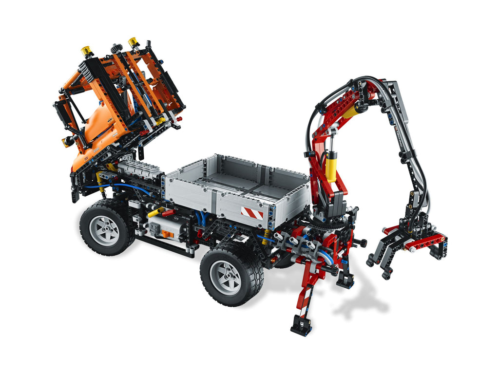 LEGO® Technic 8110 Mercedes-Benz Unimog U 400